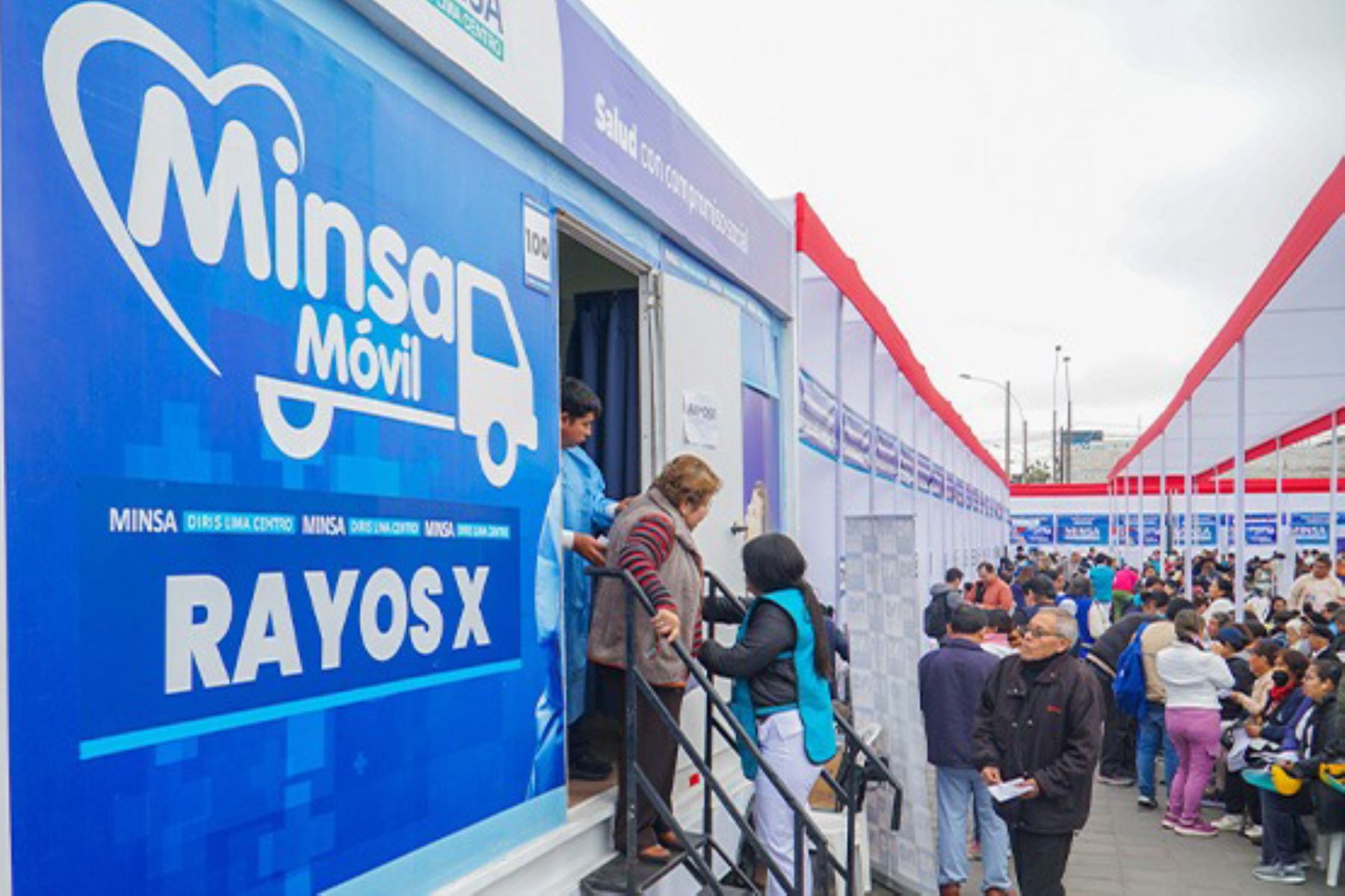 Minsa crea Minsa Móvil que estará a cargo de FarmaMinsa, Alerta 106, Telesalud, hospital de campaña y atención domiciliaria. Foto: Difusión