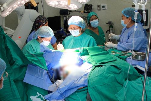 Hospital Rebagliati realiza neurocirugías con los pacientes despiertos. Foto: ANDINA/Difusión.