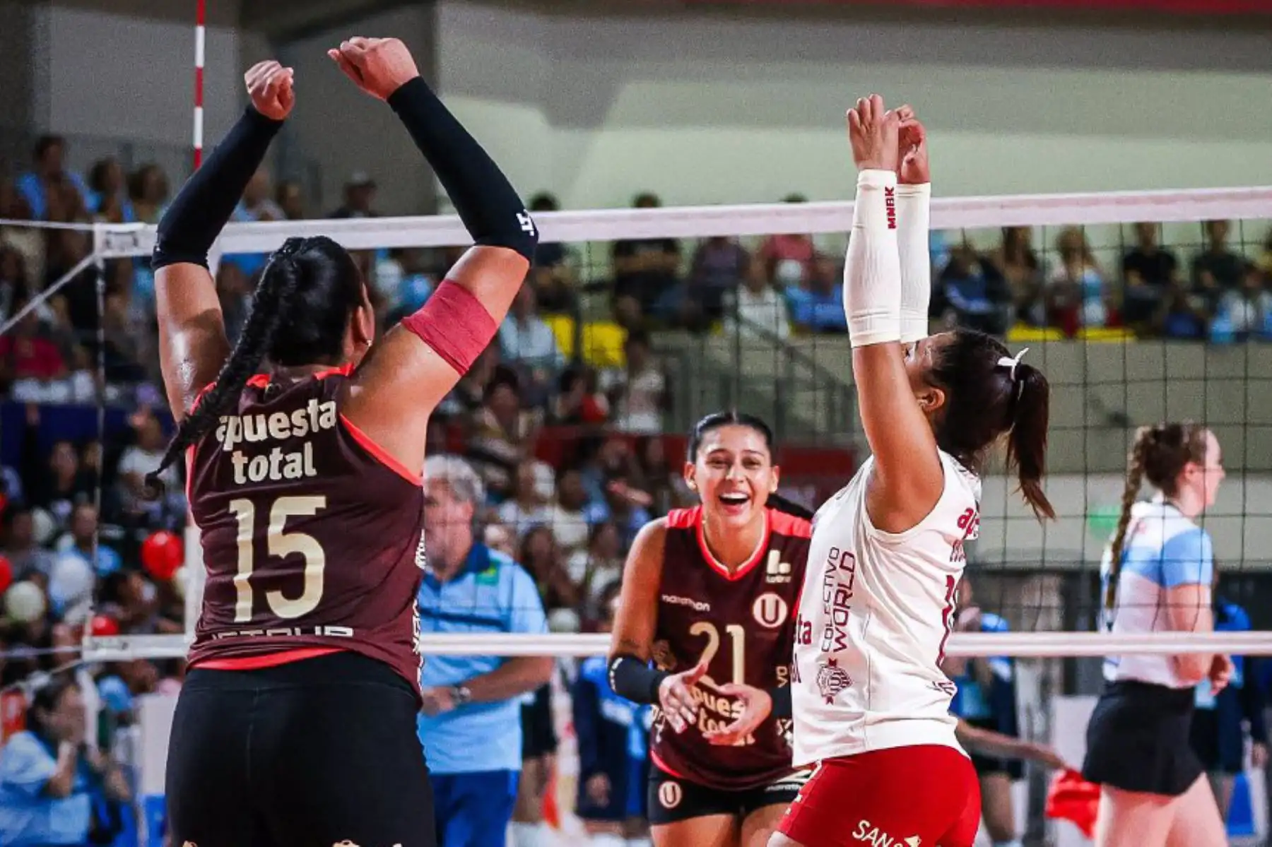 Universitario juega ante Regatas Lima  por la semifinal de vuelta de la Liga Peruana de Vóley 2025.
Foto: Universitario