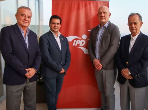 IPD y FIFA/CIES trabajan junto en busca de hallar a los nuevos gestores deportivos en el país