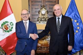 Vice Minister of Foreign Relations, Félix Denegri received the European Union (EU) Ambassador Jonathan Hatwell to promote a joint agenda. ANDINA/Difusión