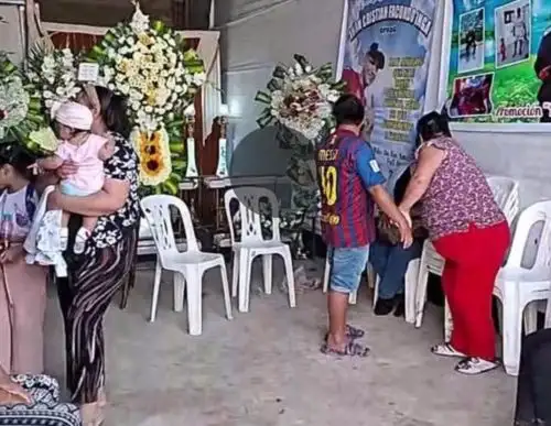 Restos de dos de los trece trabajadores mineros asesinados en Pataz son velados por sus familiares en las ciudades de Chiclayo y Ferreñafe, región Lambayeque. ANDINA/Difusión