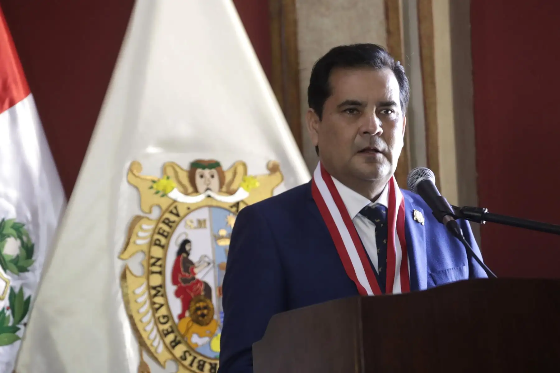La Universidad Nacional Mayor de San Marcos otorga la “Medalla Sanmarquina” a 6 personalidades egresados cuyas trayectorias personales y profesionales encarnan los valores institucionales, en el marco de sus celebraciones por su 474 aniversario. En la imagen, el magister Teodoro Federico Tong Hurtado, presidente del Instituto Peruano del Deporte.
Foto: ANDINA/Eddy Ramos
