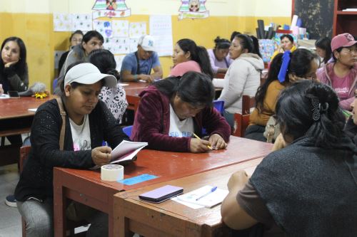 En la edición del programa Escuela para Madres y Padres 2025 participaron los padres de familia de las instituciones educativas Hortencia Pardo Mancebo, José Olaya Balandra y Mi Jardín de Amor. Foto: Veta Dorada