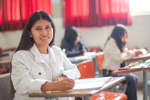 En el concurso pueden participar los preseleccionados de Beca 18, convocatoria 2025, que postularon en setiembre de 2024 y obtuvieron los puntajes más altos. Foto:  ANDINA/Difusión