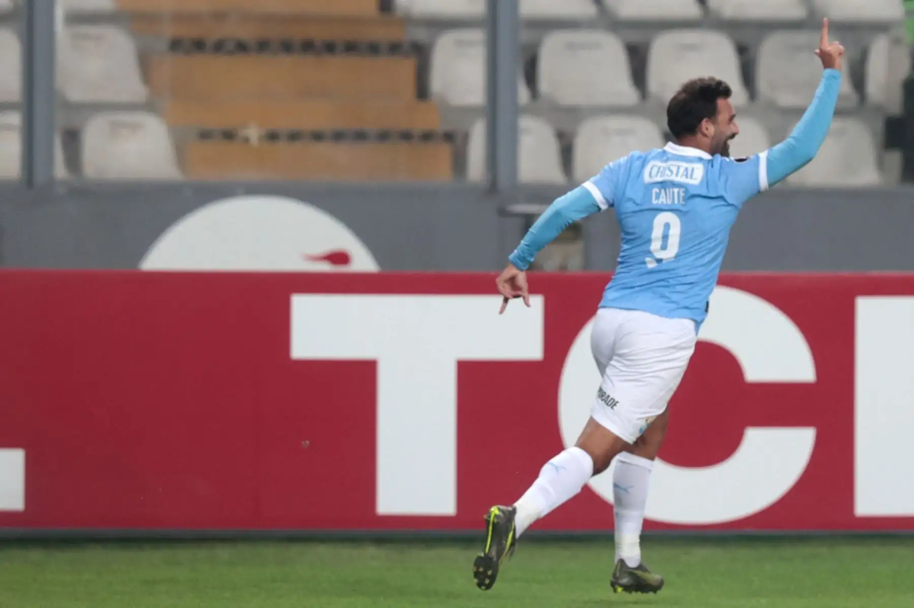 Martín Cauteruccio celebra el gol de primer tiempo, Sporting Cristal le gana 2-1 al Bolívar en el Estadio Nacional de Lima, en la fase de grupos de la Copa Conmebol Libertadores 2025, el miércoles 7 de mayo. Foto: ANDINA/Vidal Tarqui