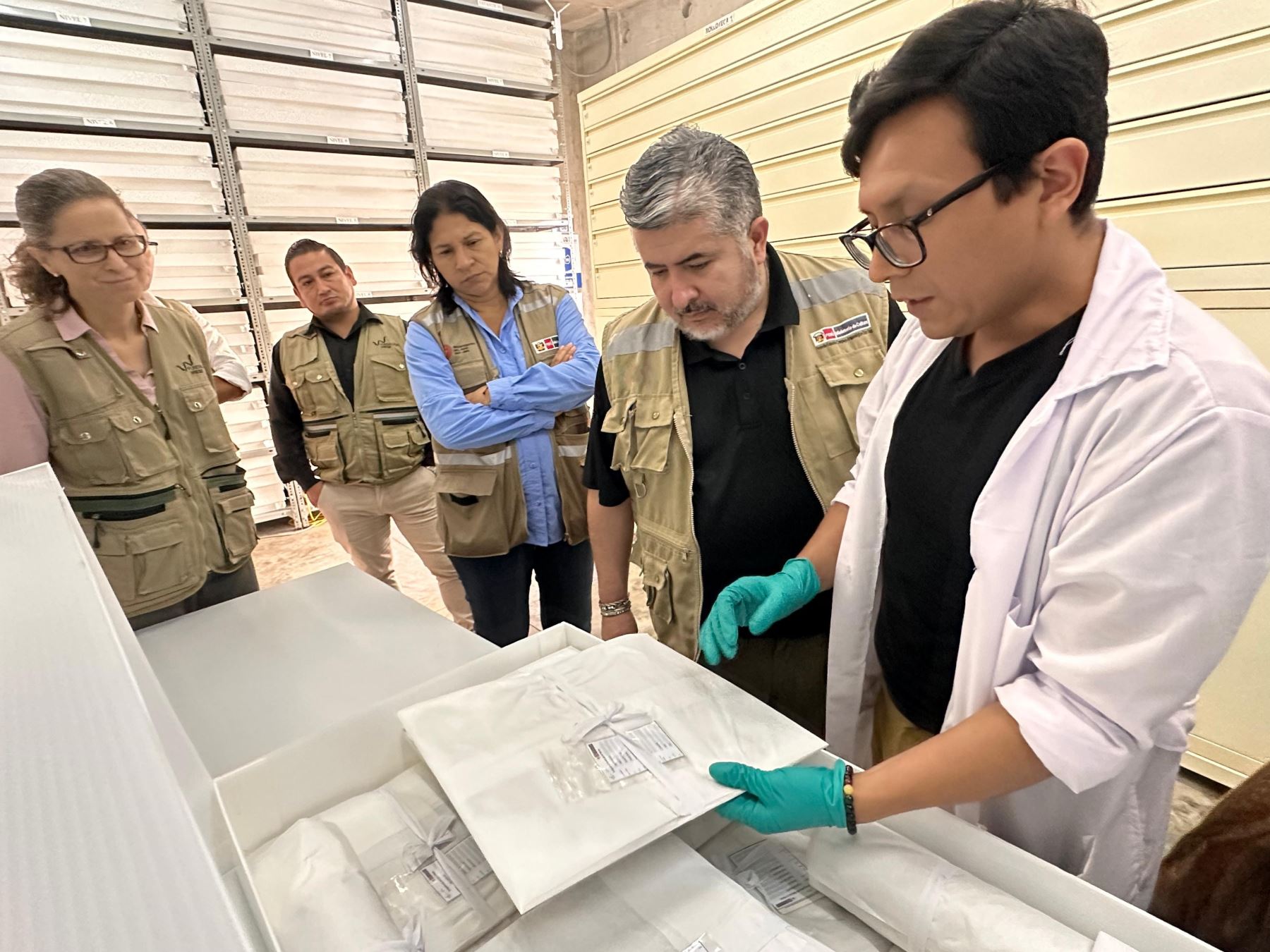 Ministro de Cultura, Fabricio Gibaja, destacó el registro de bienes recuperados durante las excavaciones arqueológicas realizadas en el Complejo Arqueológico El Brujo, ubicado en La Libertad. ANDINA/Difusión
