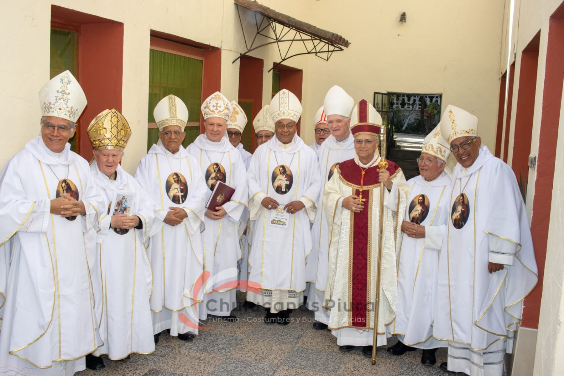 El papa León XIV, en una de sus últimas visitas a Chulucanas en 2024. El entonces obispo Robert Francis Prévost trabajó pastoralmente en esta diócesis del norte del Perú desde 1985.
Foto cortesía: Paul Sunción