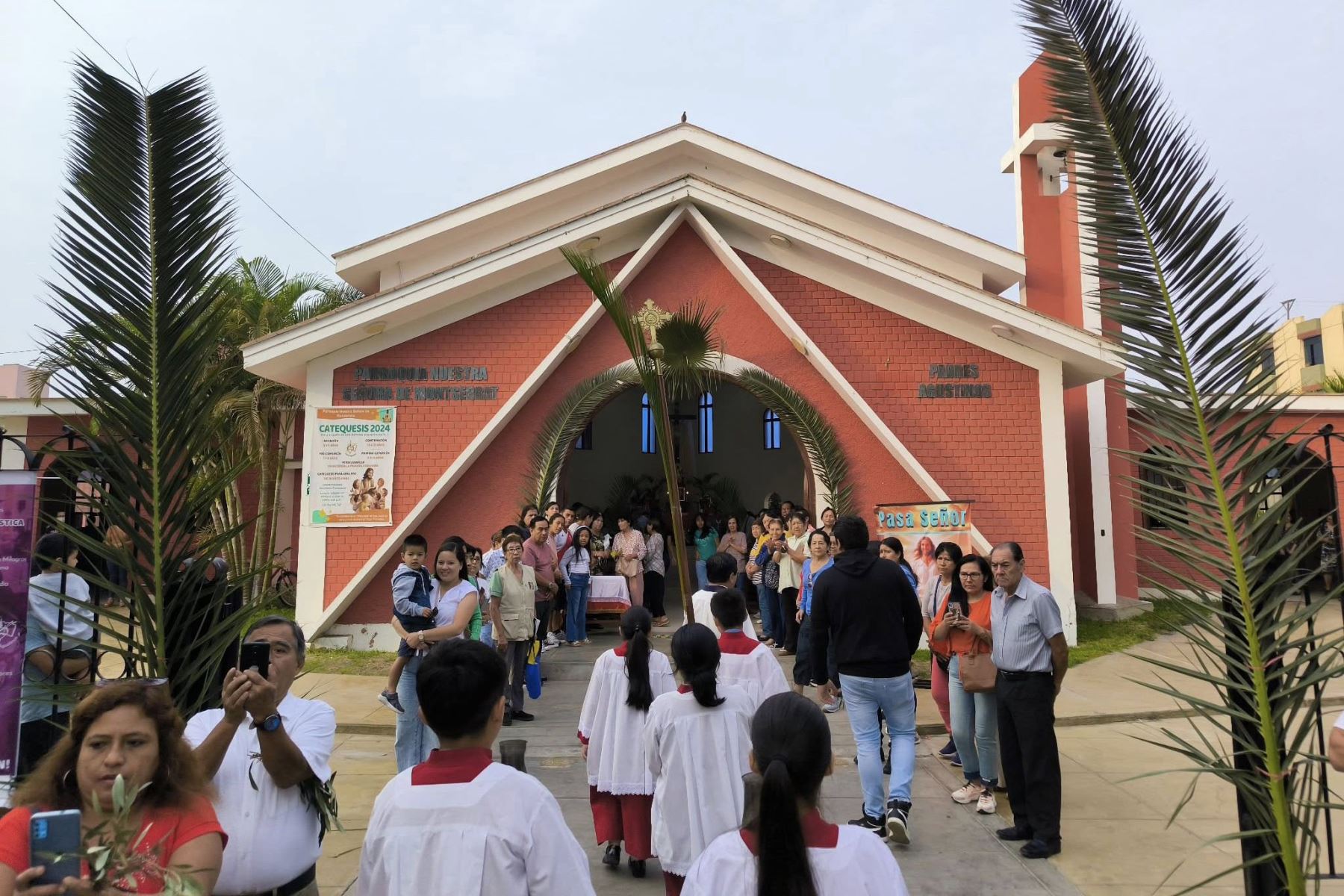 Durante su estancia en Trujillo, Robert Francis Prevost, el hoy papa León XIV, ayudó a fundar 9 iglesias, entre ellas la iglesia Nuestra Señora de Montserrat. Foto: Facebook/Redes Sociales