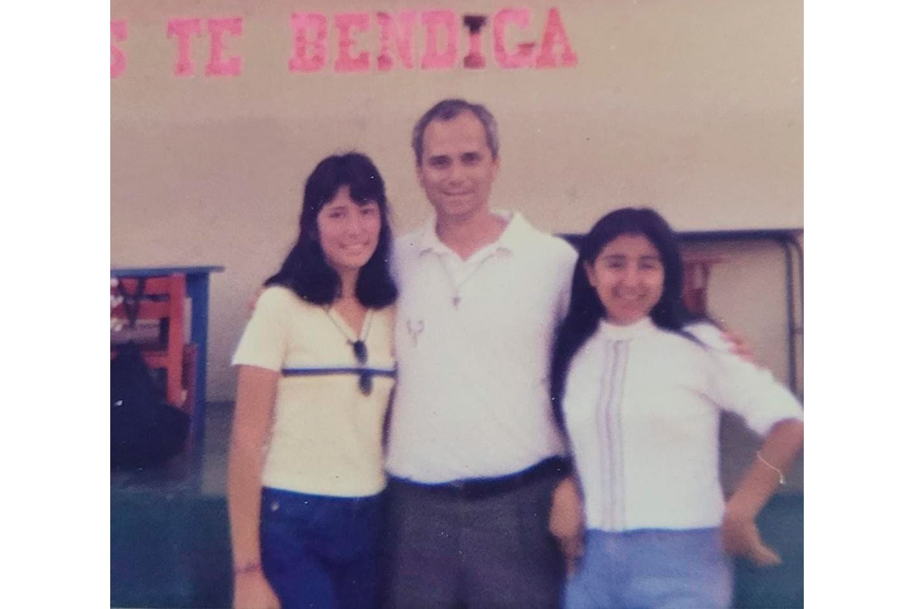 En 1988, Robert Francis Prevost llegó a Trujillo, en la región la Libertad, donde entregó su vocación pastoral al servicio de los pobres y la iglesia local. Foto: Facebook/Redes Sociales