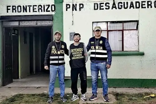 La División de Investigación Contra el Crimen Organizado de la Dirincri capturó, en la frontera con Bolivia, al sicario "El Italiano", autor del homicidio del cantante Paul Flores (Armonía 10), el excongresista Medelius y más víctimas. Foto: PNP