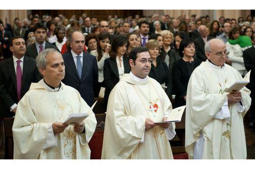 El papa León XIV visitó España en 2011 para la consagración de un obispo vasco en Perú