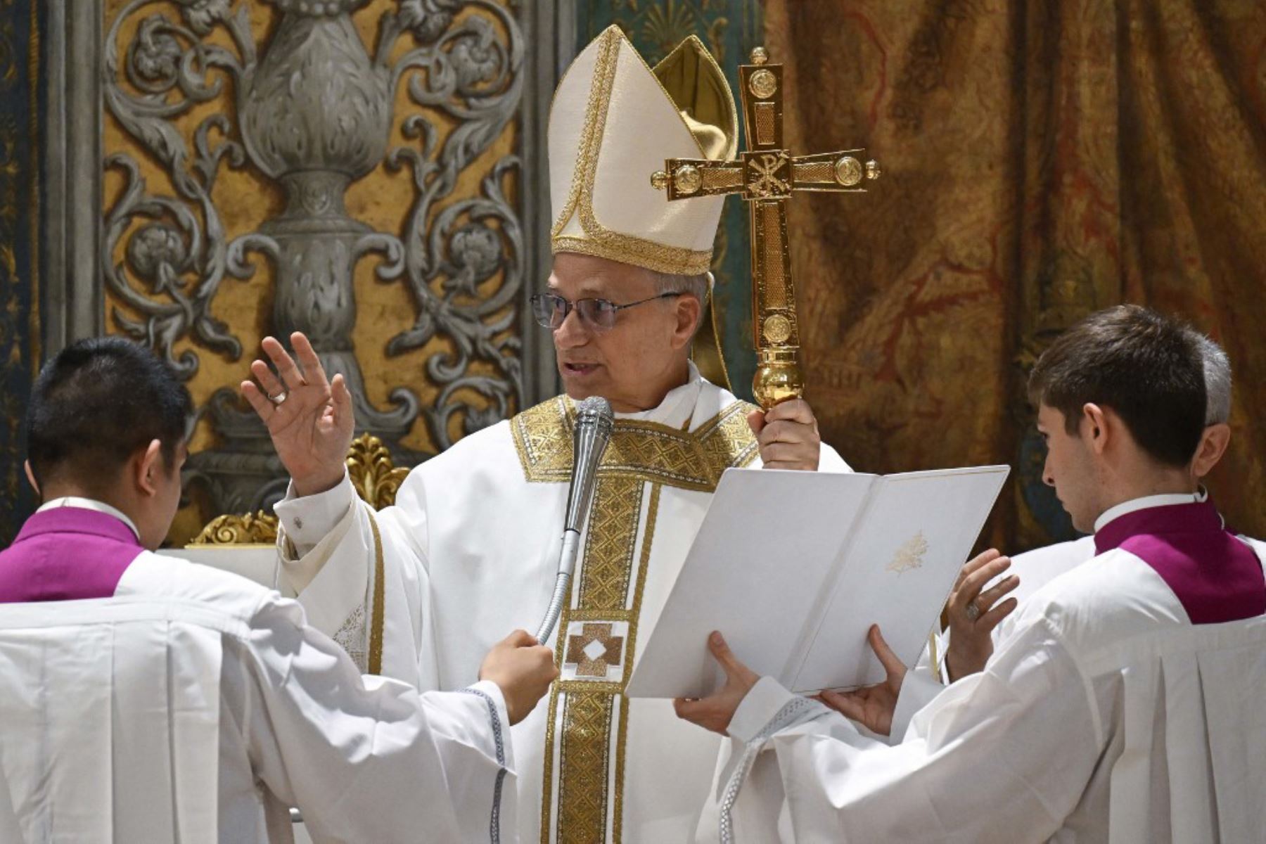 Papa León XIV durante una misa con cardenales en la Capilla Sixtina del Vaticano.Foto: AFP