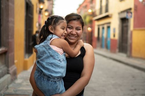 Día de la Madre: Tres pasos para construir tu fondo de emergencia y cuidar de la familia. Foto: ANDINA/Difusión