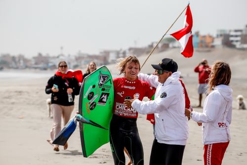 Cristóbal Dávila se quedó con la medalla de oro en Bodyboard Junior