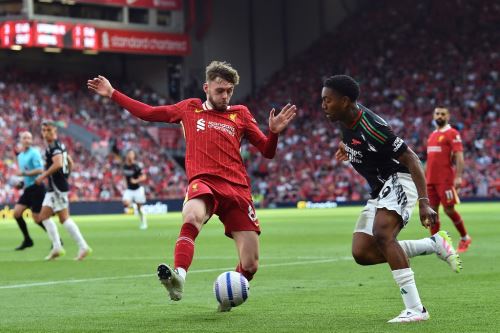 Liverpool no puede sacar brillo a su título