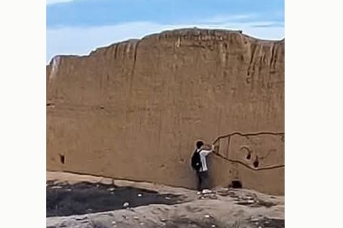 Un nuevo atentado contra el patrimonio cultural se produjo en Chan Chan, ubicado en Trujillo. Un sujeto realizó pintas en muro del complejo arqueológico que forma parte de la Lista de Patrimonio Mundial de la Unesco. Captura TV