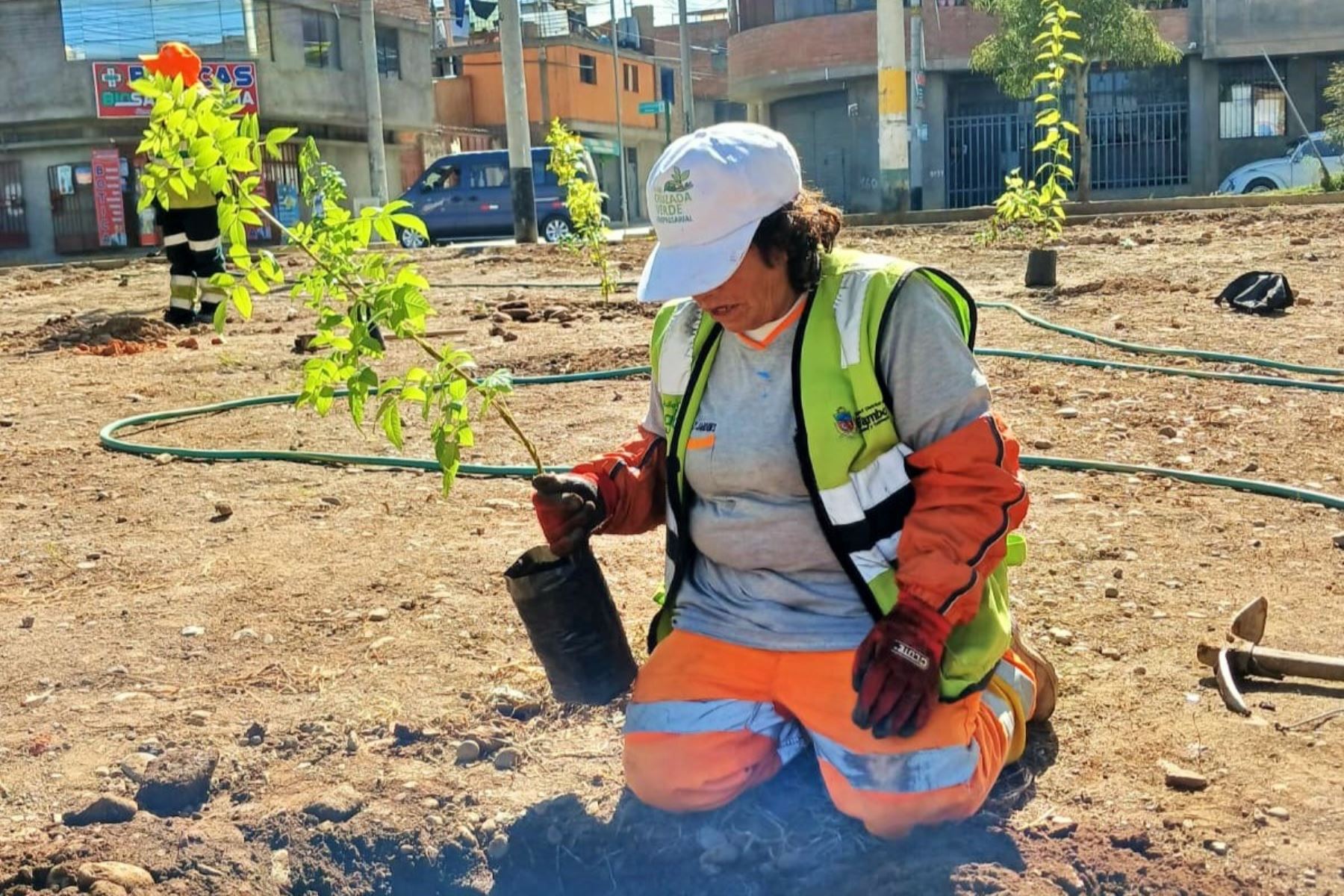 Trabajadores del municipio recuperan sector crítico en El Tambo, región Junín. Foto: ANDINA/Difusión