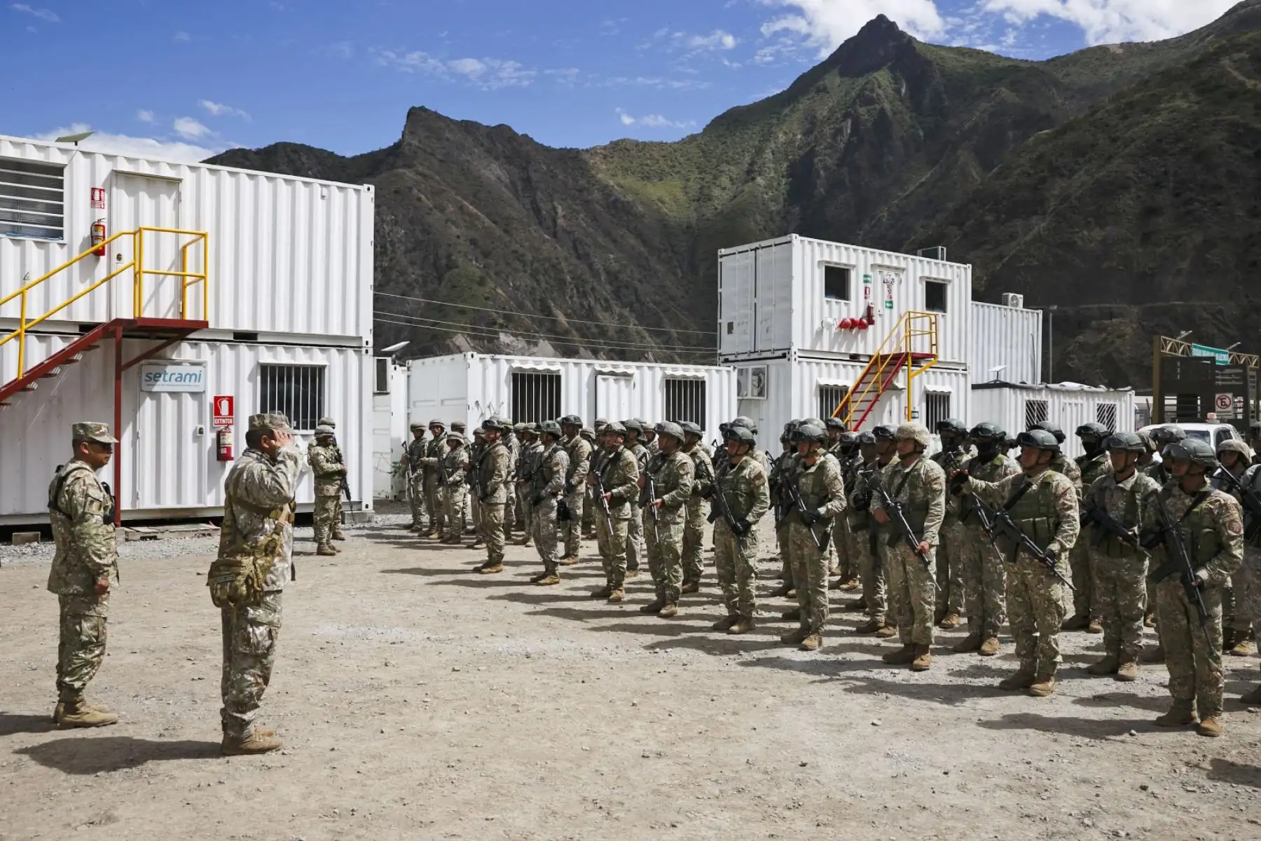 Más de 400 efectivos participaron en el operativo “Lobo” en la sierra de La Libertad. Foto: Difusión