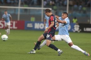 Sporting Cristal y Cerro Porteño se enfrentan en el estadio Nacional de Lima. Foto: ANDINA/Vidal Tarqui
