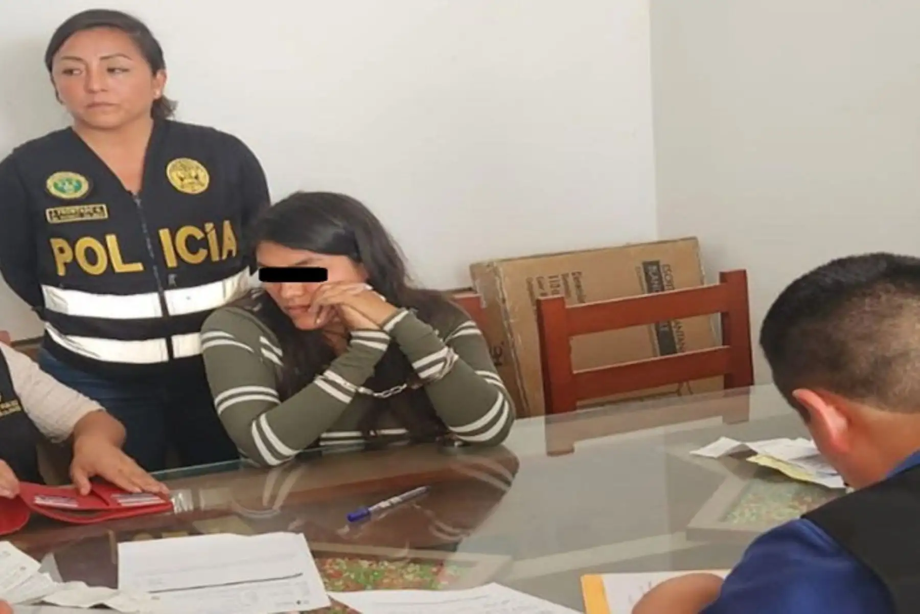 Liliana Pizan Chirado es investigada por obstrucción a la justicia y serán las autoridades quienes definan en las próximas horas cuál será su situación legal.