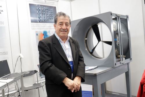El prototipo eólico creado constituye una solución innovadora para la generación eléctrica a partir de energía limpia, con ventajas en rendimiento energético, economía de funcionamiento y adaptación.