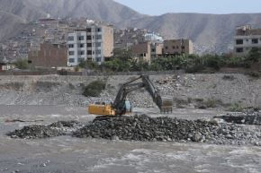 Trabajos de descolmatación en el río Rímac. Foto: ANDINA/Difusión