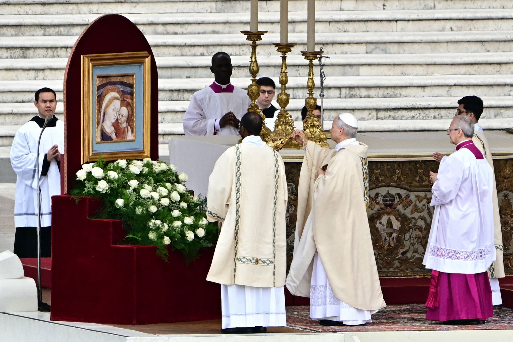 El Papa León XIV preside la Santa Misa de inicio de su Pontificado en la plaza de San Pedro del Vaticano. AFP
