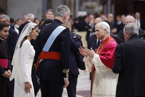 Lideres mundiales saludan al papa León XIV en el inicio de su pontificado