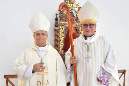Obispo del Callao participó en el rito de obediencia al papa León XIV. Foto: ANDINA/Difusión.
