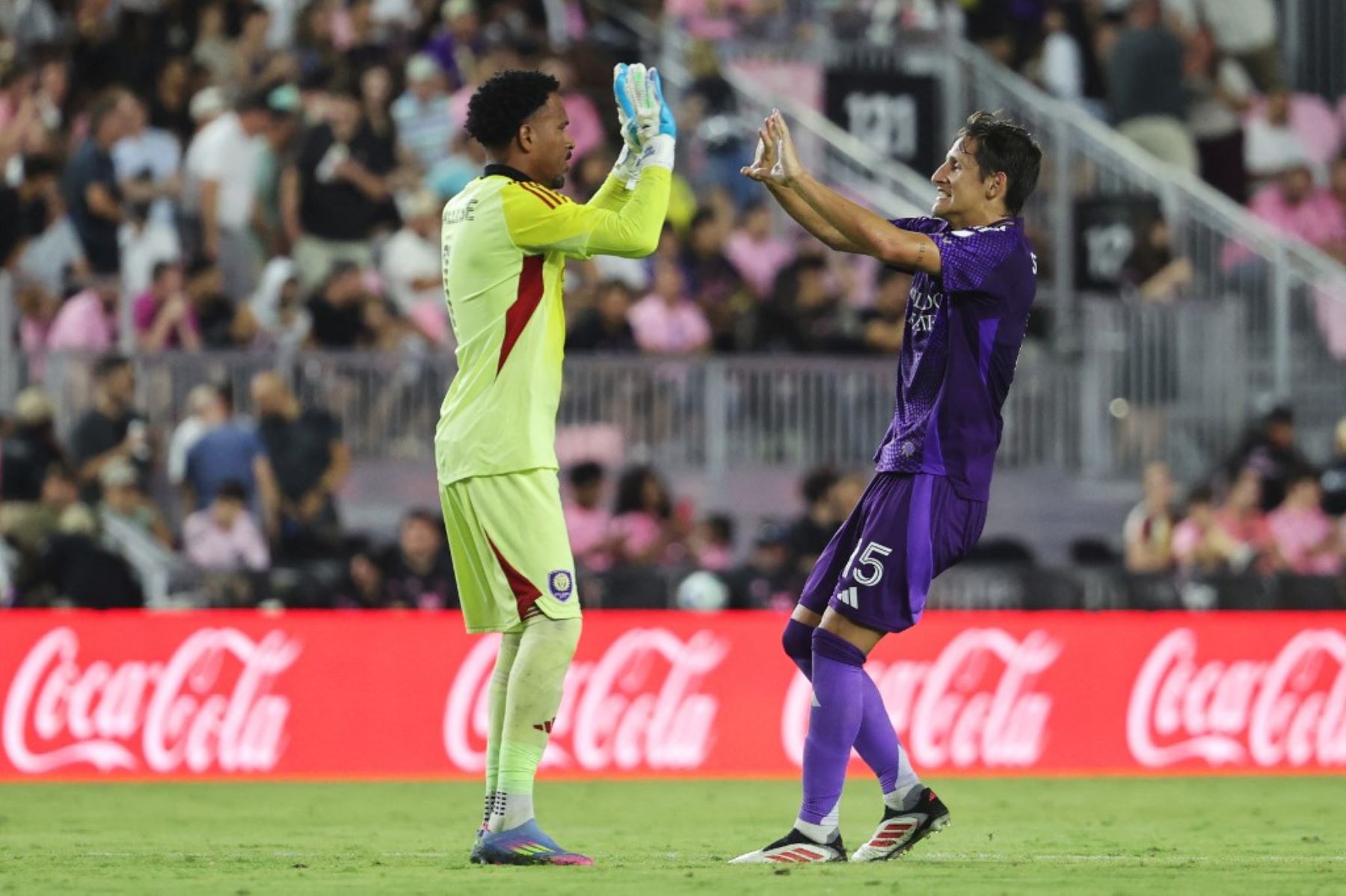 Pedro Gallese le ganó el duelo a Lionel Messi en la Major League Soccer de Estados Unidos