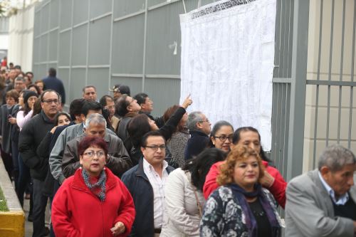 Concurso permite que los maestros sigan creciendo profesionalmente y mejoren su retribución económica. Foto: Difusión