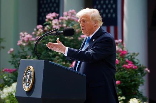 Trump predijo antes de las llamadas que la jornada resultaría productiva y, al finalizar, resumió que "todo salió muy bien". Foto: EFE