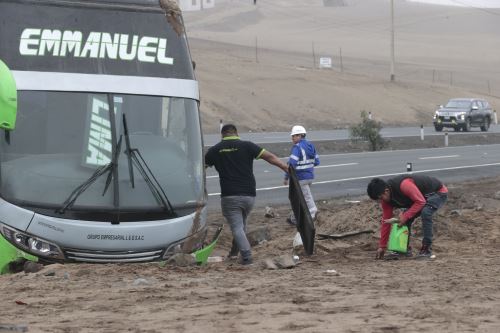 Accidente en Variante de Pasamayo: diez heridos deja el vuelco de un bus interprovincial