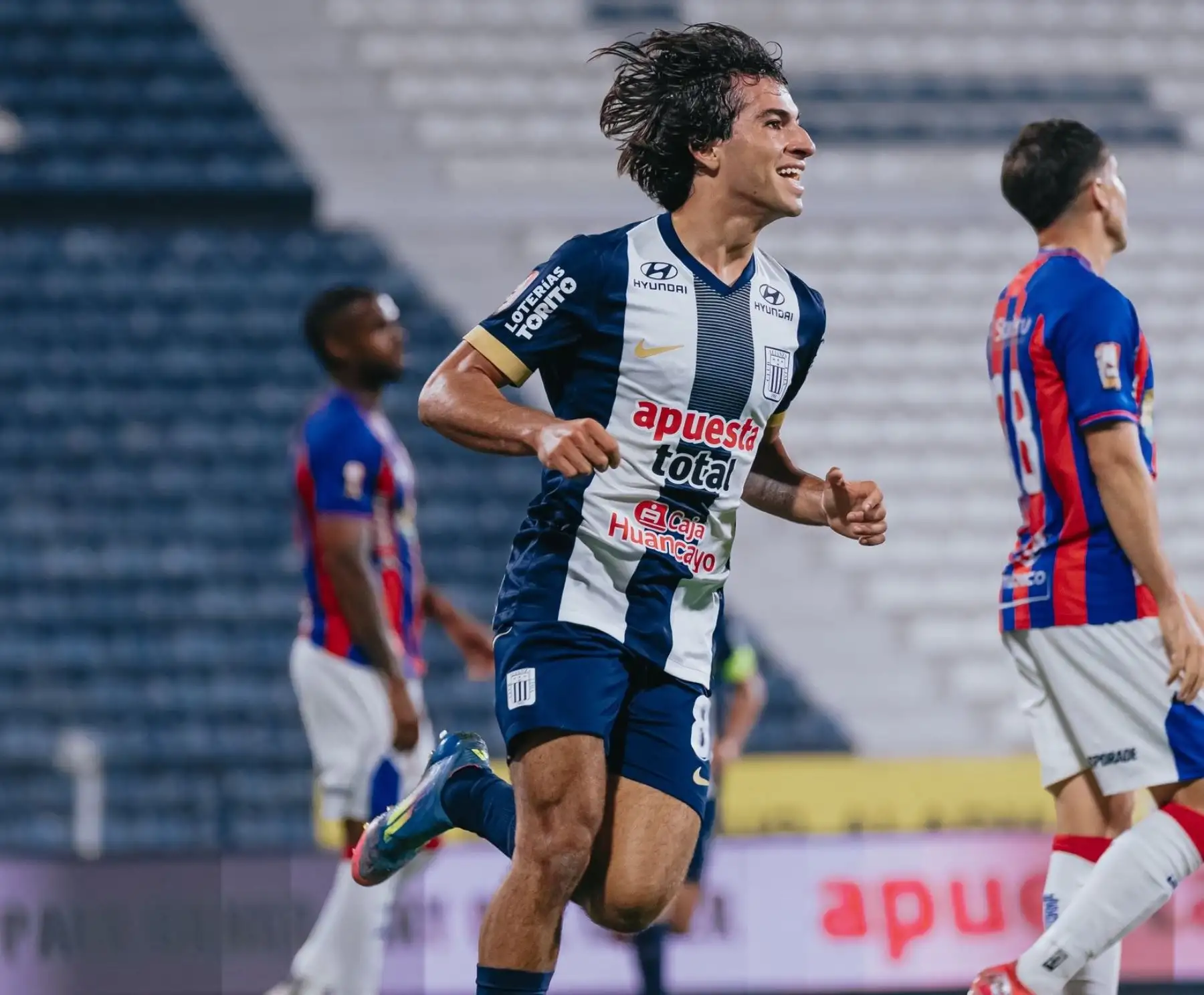 Bassco Soyer hizo su debut profesional en Alianza Lima con gol