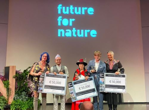 La bióloga y conservacionista cusqueña Ruthmery Pillco Huarcaya ganó el premio Future For Nature Award 2025 por su trabajo para la protección del oso de anteojos. ANDINA/Difusión