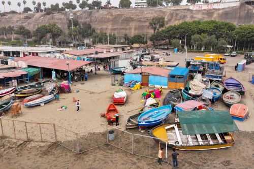 Chorrillos: inicia demolición de edificaciones ilegales en playa Pescadores