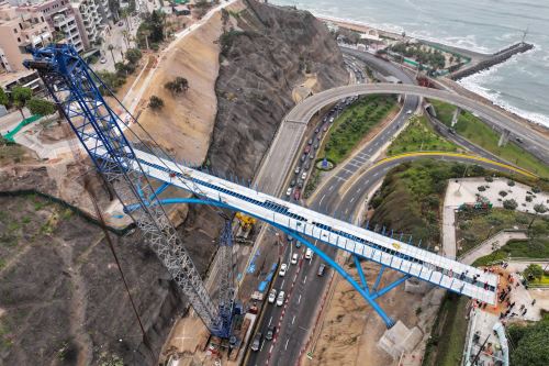 Desmontaje de la grúa en Armendáriz marca nuevo avance del Corredor Turístico Miraflores-Barranco