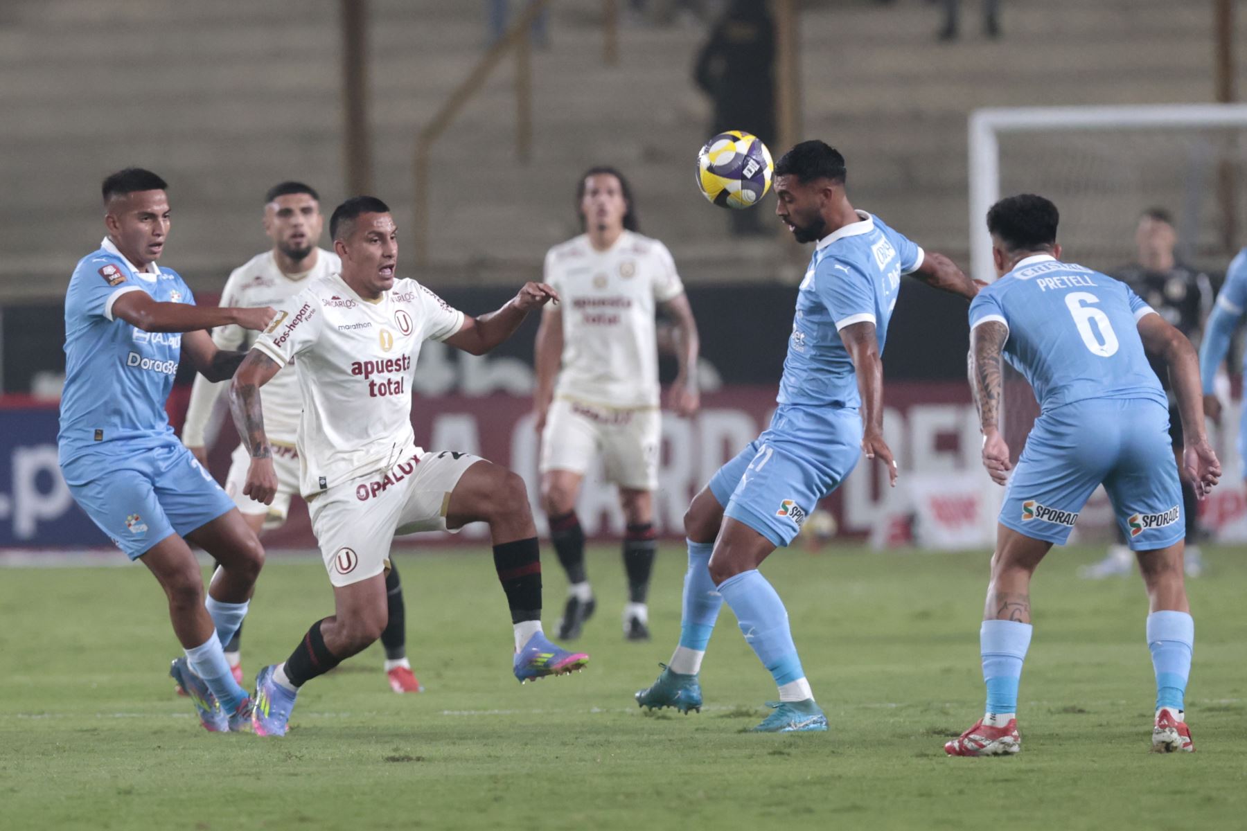La "U" busca tres puntos frente al Sporting Cristal. Foto: ANDINA/Vidal Tarqui