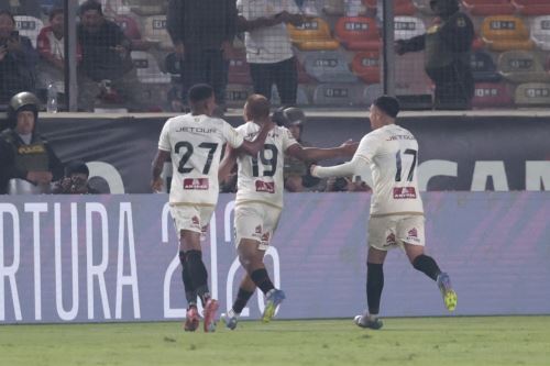 Con goles de Edison Flores y Diego Churín, la "U" venció a Sporting Cristal. Foto: ANDINA/Vidal Tarqui