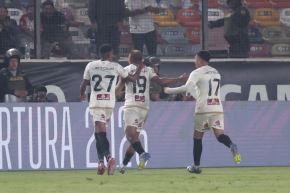 Con goles de Edison Flores y Diego Churín, la "U" venció a Sporting Cristal. Foto: ANDINA/Vidal Tarqui