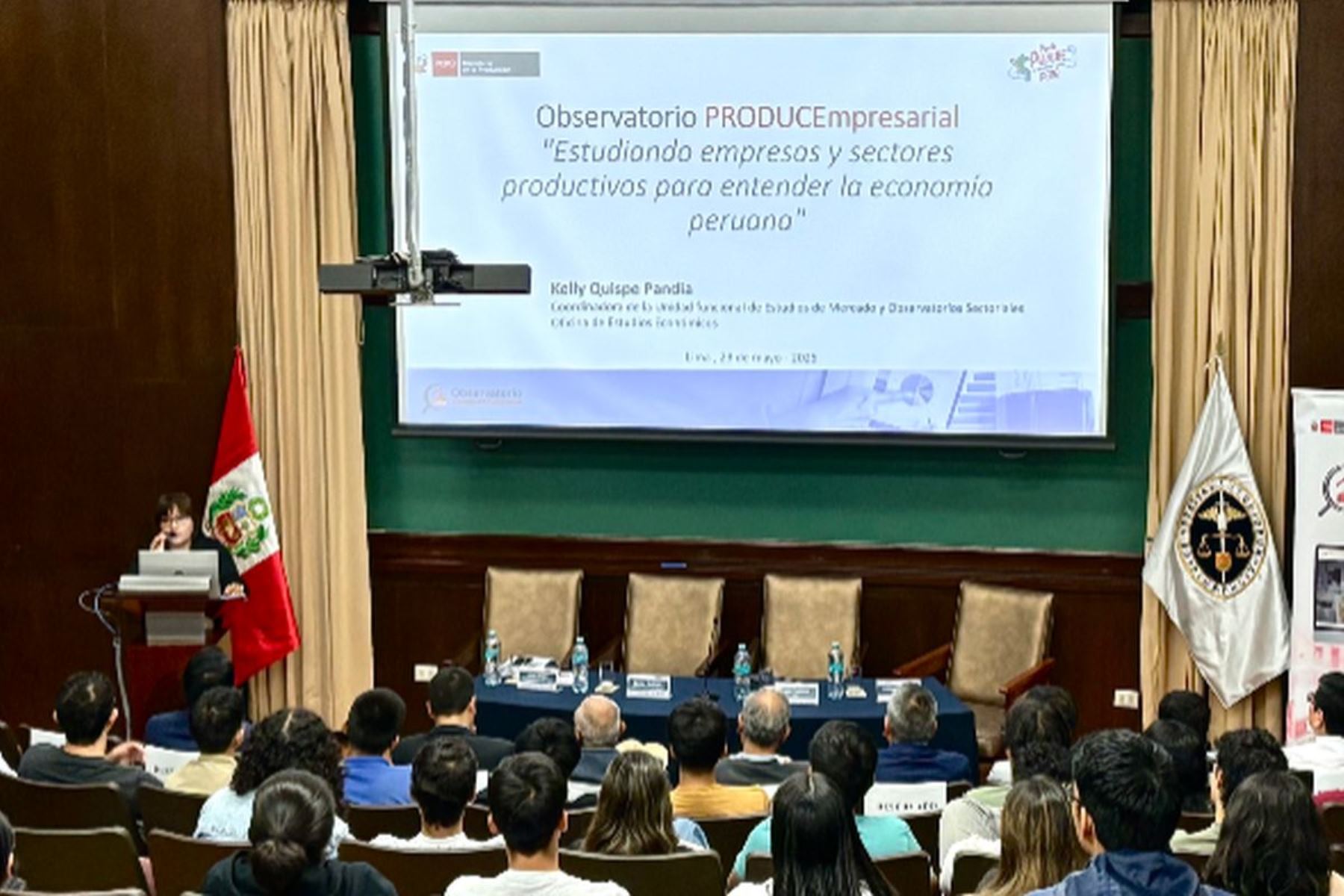 Produce presenta observatorio económico y empresarial a jóvenes universitarios de Piura. Foto: ANDINA/Difusión