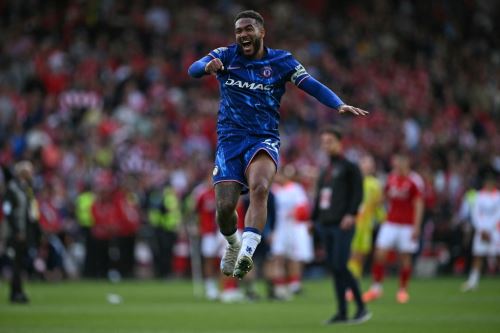 Reece James celebra el pase del Chelsea a la Liga de Campeones