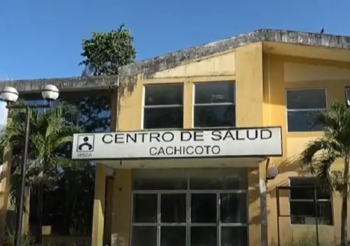 La Contraloría denunció el estado de abandono del centro de salud de Cachicoto, ubicado en el distrito de Monzón, región Huánuco. Precisó que esta situación ha convertido a dicho lugar en nido y cementerio de murciélagos. ANDINA/Difusión