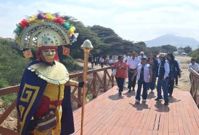 El complejo arqueológico Chan Chan inauguró esta mañana un nuevo circuito turístico que conecta con el conjunto amurallado Nik An. Foto: Luis Puell