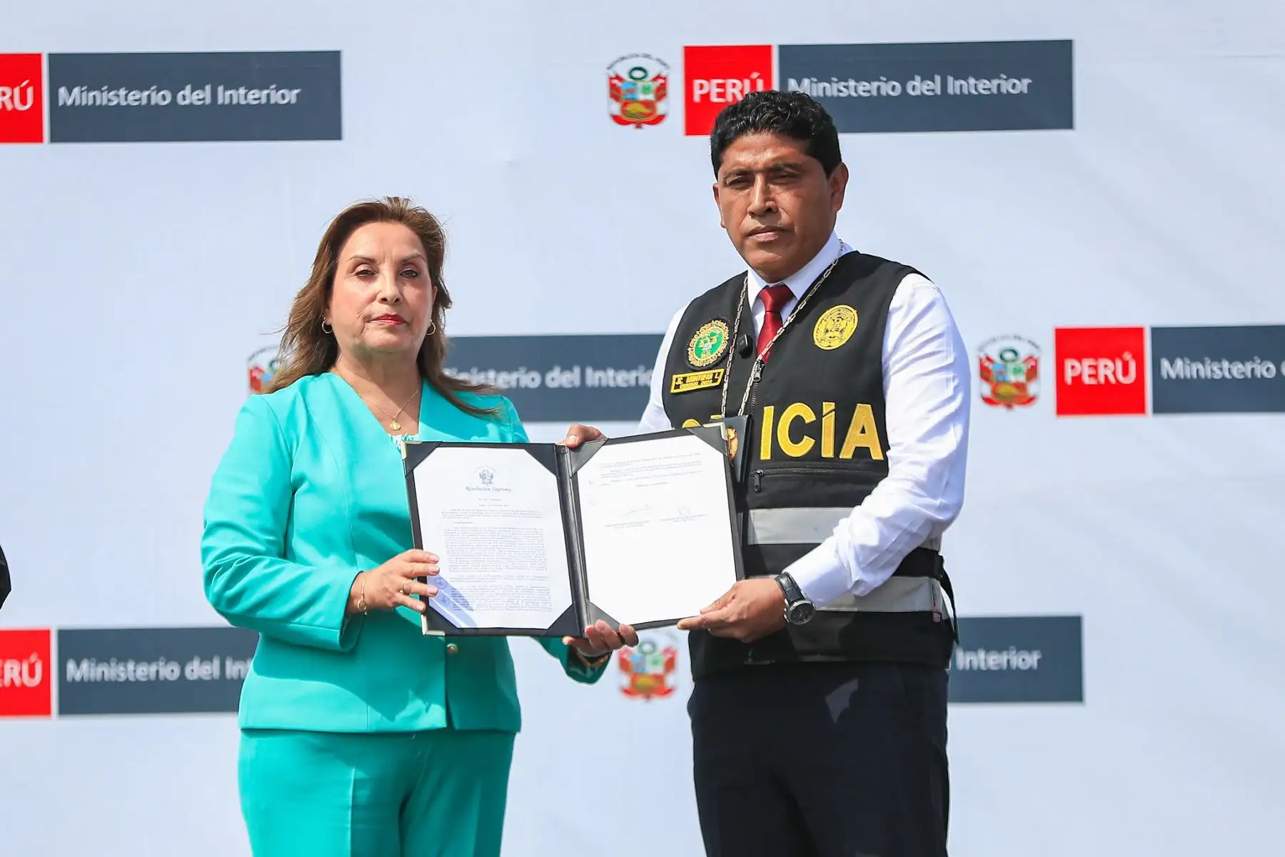Ceremonia de felicitación por resolución suprema a 47 efectivos policiales. Foto: ANDINA/Prensa Presidencia