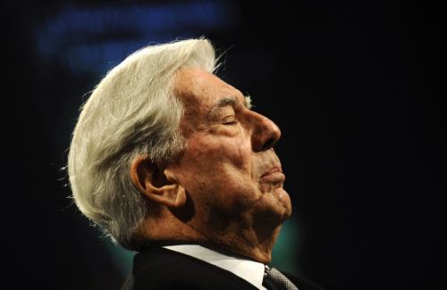 “A cuerpo de virrey”: presentan en Madrid libro póstumo en honor a Mario Vargas Llosa