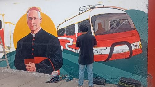 Mural conmemorativo en homenaje al hoy papa León XIV. Foto: Cortesía