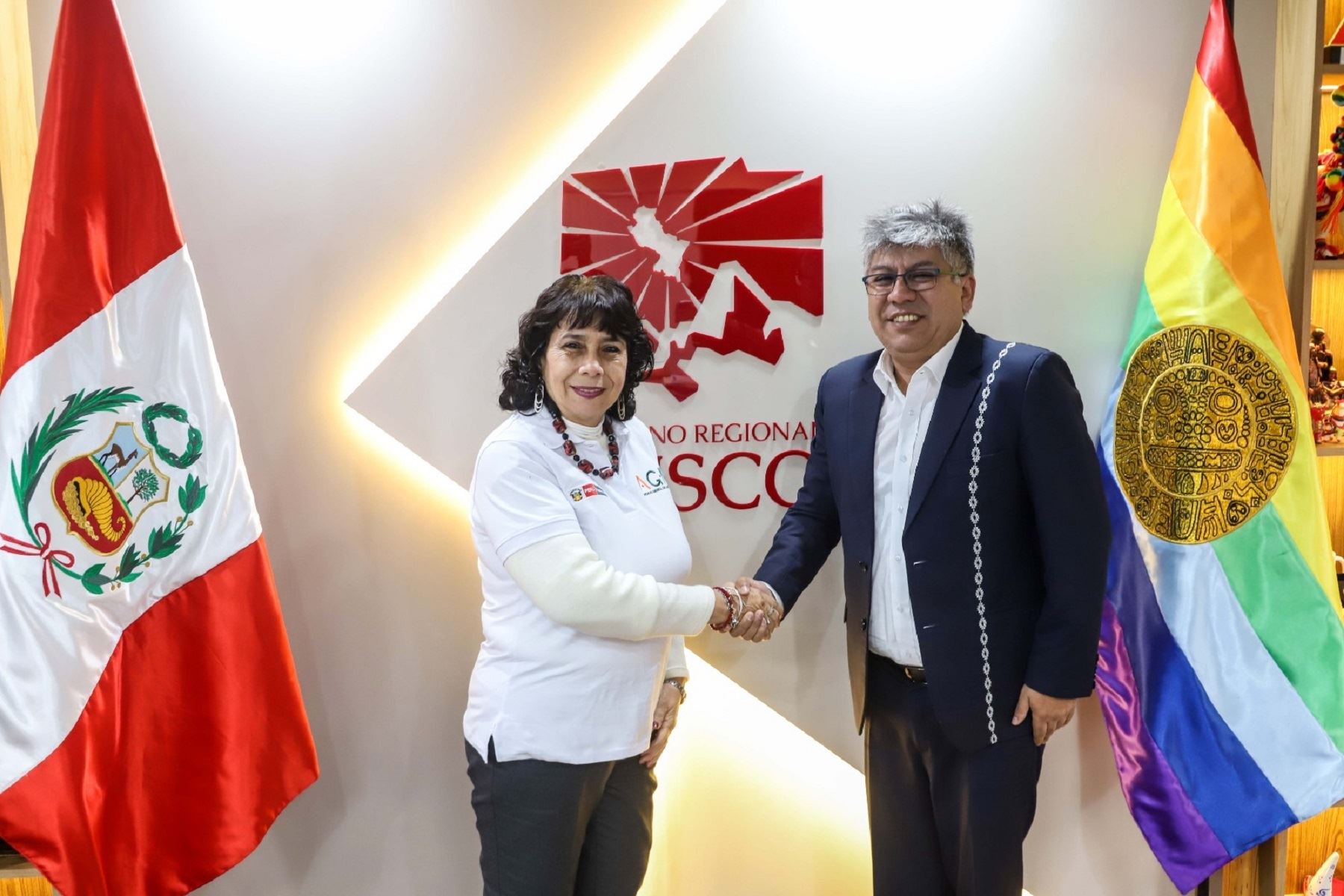 Cusco: jefa institucional del AGN y gobernador regional unen esfuerzos para preservar el Patrimonio Documental de la Nación