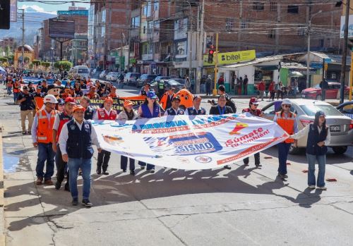 Con pasacalles y otras actividades autoridades de Áncash exhortan a la población a participar del Simulacro Nacional Multipeligro que se realizará hoy viernes 30 de mayo. ANDINA/Difusión